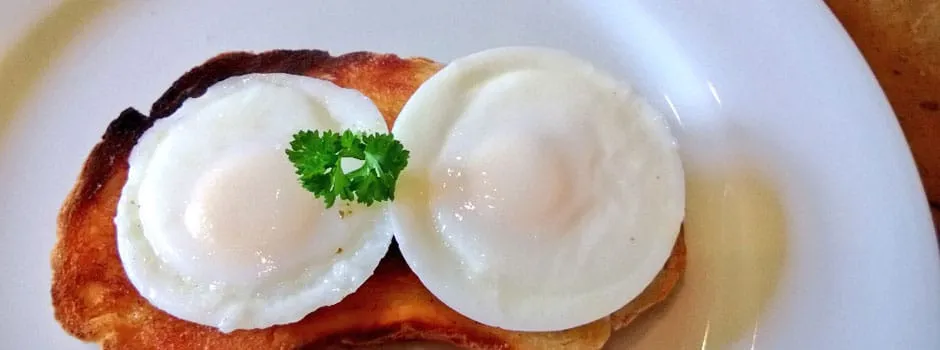 Perfectly poached eggs on toast